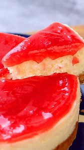 New York Style Baked Cheesecake made without eggs.. #TheTerraceKitchen | The Terrace Kitchen