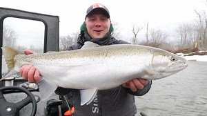 Where are our Great Lakes Area anglers? 🙋‍♂️🙋‍♀️ Today, we're talking about how to fish Spawn Sacks and Centerpins. We're in Michigan fishing with Kyle of XXL Chrome Chasing searching for some Chrome Spring Steelhead. Tune in now! 🎣 | Addicted Fishing