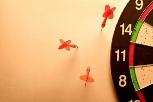 Les vendeurs de DOGE en contrôle alors que l’attaquant de Monero vote pour cibler le Memecoin ; BTC sous 116 000 $