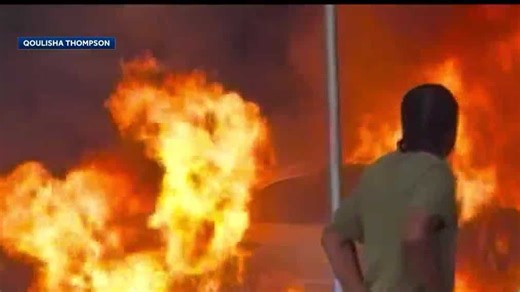 2 Milwaukee police officers injured trying to rescue teen from burning car