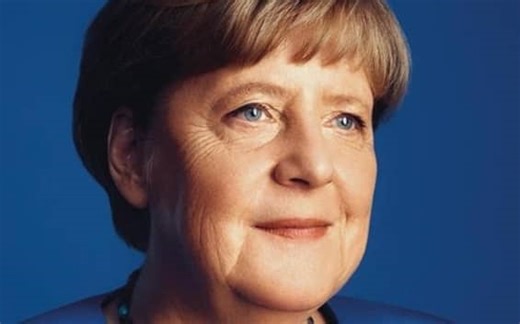 Le memorie di Angela Merkel: “Putin è un nemico dell’Europa”