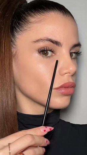 CONTORU & BLUSH HACK️ #easymakeup #makeuphack #makeuphacks #hack #easymakeuptutorial #contour #contouring #valentinesday2025 #valentinesmakeup | Real Marzia