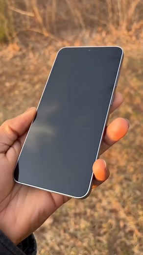 Samsung Galaxy S25 Plus One UI 7 Silver Shadow #GalaxyS25 #s25plus #SamsungS25 #samsunggalaxy #OneUI7 | Yaseen Islam