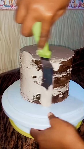 How to fill, trim and crumb coat your cake. Follow me for more baking and decorating tips and tricks. We are in Thika Town. WhatsApp 0719-810-909 for orders and inquiries. Delivery is available. #whiskinghappiness #cakesinthika #birthdaycakesinthika #birthdaycakes #reelsinstagram #cakereels #thikabaker #nairobicakes #decoratingcakevideos #decoratewithme #decoratingtipsandtricks #chocolatecake #whippedcreamcake | Winnie Bakes