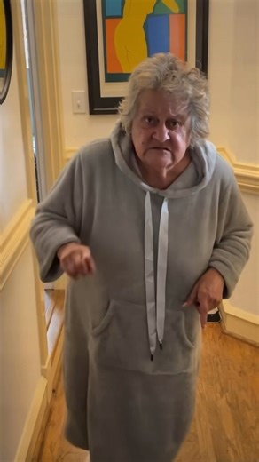 rapping granny | Grannysoffherrocker