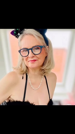 Anna Bel | A speedy look at 2023 … from Roermond, Netherlands to Rural Yorkshire … a new chapter and and a new year Welcome to 2024 🔥⭐️ | Instagram