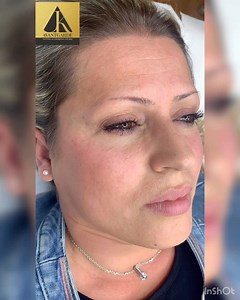 ——— Microblading———— 🎨. Farbe: Phibrows •Die Pigmentierungsfarbe wird passend zum Typ gewählt. Sie verblasst im Laufe der Zeit langsam und gleichmäßig. •Der Heilungsprozess ist kurz und unkompliziert. •Eine Nachbehandlung ist notwendig und erfolgt etwa einen Monat nach der Neuanlage. �In den ersten Tagen nach der Behandlung ist die Farbe zunächst noch etwas dunkler. In den folgenden Tagen verliert sie etwa 30-40% ihrer Intensität. Die Dicke der Augenbraue verringert sich ebenfalls um ca. 10-15%