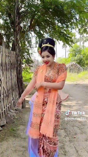 Tiktok ပေါ်က Toktoker | Organic Myanmar