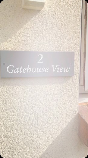 🏡 2 Gatehouse View, Pembroke 🏡 £299,950 #dreamhome #propertyforsale #pembrokeshire #fbm #coastalliving #househunting #realestate #newhome #houseforsale #pembrokeshireproperty | fbm Pembroke