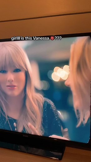Vanessa Abrams Gagged: Taylor Swift Gossip Girl Connection