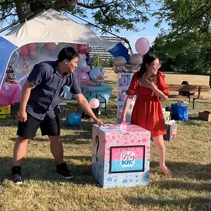 Exciting and fun way to share the gender reveal of twins. 🎥 Mitchken #Twin #Pregnancy #Twins #Pregnant #GenderReveal | Pregnant Life