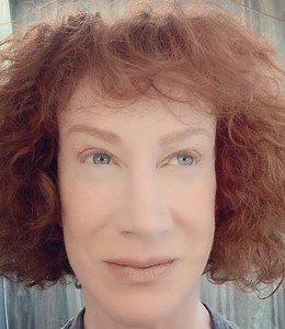 Kathy Griffin Doing Well After Lung Cancer Surgery - Daily Soap Dish