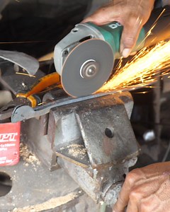 How to make a betel nut breaker knife from rebar #technique #oldschool #metal #metalworks #howto #blacksmith #b#blacksmithing #bhfyp #diy | METAL WORKS