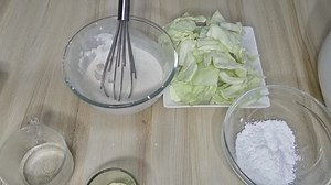 2.2M views · 10K reactions | Tara! mandenggoy tayo ng mga bagets gagawan ko sila ng cabbage chips, di kse cla mahilig s gulay kaya para paraan lng mga momsh | Momma of boys | Facebook