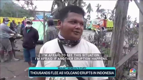 Indonesia’s Merapi volcano spews hot clouds in new eruption