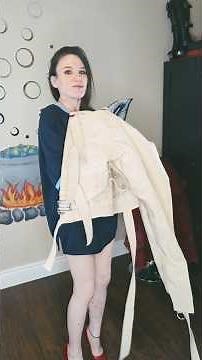 The easiest way to get into a straitjacket? ... The buddy system!