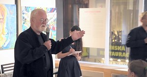 Robert Fulghum se těší na cestu po českých městech: "Chtěl jsem udělat něco bláznivého," říká