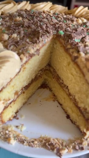 13K views · 236 reactions | Pepper mint crisp tart cake, every bakers dream. Thank you Asipheke with Siphesihle_thegift still crushing on this bad girl. Inbox her for the recipe. | Black Garlic | Facebook