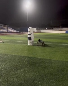 🔥 Memphis Depay sits down former NFL star Brandon Marshall 💪 #football #viralreelsfb #soccer #soccerskills #futbol #NFL #americanfootball #trainhard #trainharder #coaching #coach #sports #MemphisDepay #viralreels #viralvideo | Grassroots Coaching Drills