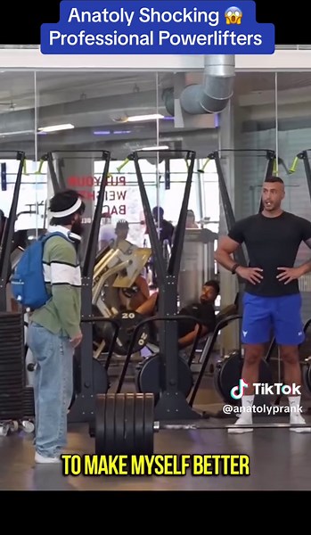 Anatoly Shocking Professional Powerlifters Prank at the Gym