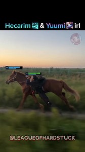 304K views · 4.3K reactions | Khi Hecarim bám vào Yuumi - phiên bản đời thực  | #TocChien #TocChien247 #meme #reels | Tốc Chiến 247 | Facebook