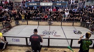 O ano de 2018 foi de muito crescimento para nossa equipe na categoria Hockey-Pro. Depois de quase conquistarmos pódio na Robogames 2018, continuamos nos empenhando cada vez mais e trouxemos para a casa nossa primeira medalha do ano nessa categoria, o Bronze na Winter Challenge XIV. Quer saber mais sobre nossos projetos e competições? Se inscreva no nosso canal e fique por dentro do mundo da guerra de robôs: www.youtube.com/user/uairrior | Uairrior