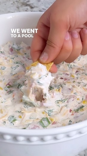 This corn dip is perfect for a quick chip dip. ✨INGREDIENTS✨ * 1 Cup sour cream * 1 Cup mayonnaise * 2 cans Rotel chiles and tomatoes (drained) * 2 cans sweet corn (drained) * 2 cups cheddar cheese * 1 bunch cilantro (chopped fine) * 1 cup chopped green onions Chill dip for 1 hour before serving. Refrigerate leftovers #corndiprecipe #corndip #fourthofjulyparty #food #chipdips #viralrecipes #chips #poolparty #summerfood | Homemade Food Junkie