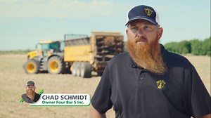 Construit pe muncă grea și valori de familie 🚜 Four Bar S nu este doar o afacere. Este o moștenire. De la începuturile modeste din 1986 până la deservirea fermierilor din Kansas și nu numai, această afacere de familie a crescut alături de comunitatea sa. Prin angajamentul față de sustenabilitate și față de echipamentul potrivit, ei mențin lucrurile să funcționeze fără probleme în câmp și pe drum. Vedeți cum anvelopele BKT îi ajută să transporte, să împrăștie și să sprijine fermierii zilnic. Urm