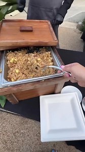 Descanso Beach Club is hosting a series of summer Luau themed dinners. Take part tonight, August 12 or September 2. visitcatalinaisland.com/event/hawaiian-style-luau-at-descanso-beach-club/2049/ | Catalina Island