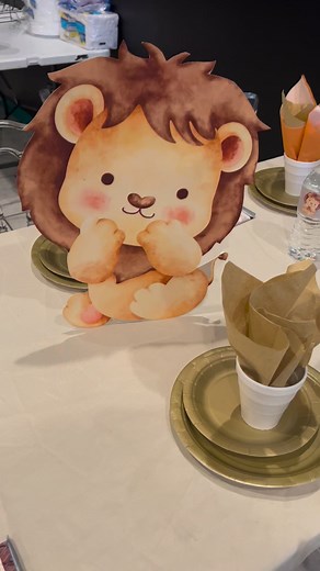Here comes the king! baby shower | Ellis Illusions