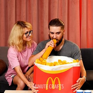 511K views · 1.7K reactions | Genius hacks and pranks that might surprise you. 朗 | 5-Minute Crafts Play | Facebook