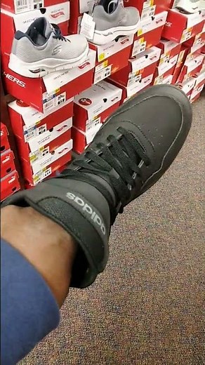 Adidas hoops 3.0 mid shoes 👞 nice 49 bucks