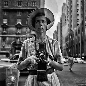 Un livre dévoile le destin incroyable de la photographe Vivian Maier | RTS