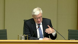 "Eis Missioun ass fir aner Leit do ze sinn. Fir eng Stëmm ze sinn fir déi, déi eis hei hinner geschéckt hunn" - Den neie Chamberpresident Claude Wiseler haut an der Chambre des Députés Grand-Duché de Luxembourg | CSV