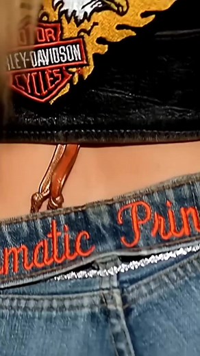 2.5K views · 67 reactions | "I Know What You Want" is a song written by American rapper Busta Rhymes, and produced by Rick Rock for Rhymes' sixth album It Ain't Safe No More..., released on November 26, 2002. The song is a duet with American singer Mariah Carey. #mariahcarey #BustaRhymes #hiphop #rnb #facebookreels #enjoy #reels | Kahina timeless vibes | Facebook