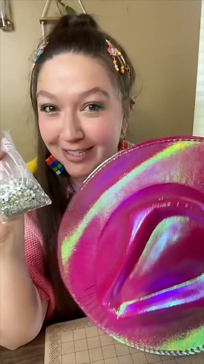 21K views · 392 reactions | Rhinestone a cowboy hat with me part one #rhinestones #diy #rhinestonecowboyhat #cowboyhat | Holly Auna | Facebook