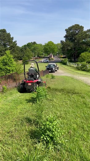 3.7K views · 46 reactions | Oddly satisfying 4th of July lawn mowing. #lawncare #oddlysatisfying #satisfyingvideo #satisfying | Green Industry Podcast with Paul Jamison | Facebook