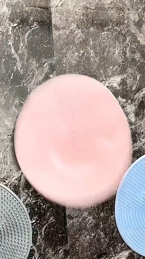 No more awkward bending in the shower! 🙌🛁 This silicone foot scrubber = spa vibes squeaky clean.😍 #foryoupageofficiall #gadgets #amazonfinds #foryou #foryoupage #gadget #fyp #amazon #amazonfinds #amazonmusthaves #amazonvirtualtryon #organizedhome #kitchengadgets #summermusthaves #smartgadgets #smartgadgetshome | Cozy Creations