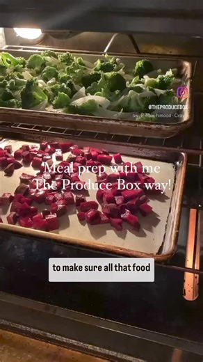That delivery day feeling ✨✨ The day I get my Produce Box, I put in a little bit of work to make sure all that delicious local food actually gets from my box… into my belly! Here are some tips for a little bit of meal prep action that’ll make the rest of your week a breeze: 🥦Prepped roasted veggies make the easiest healthy side to add to to-go lunches and quick dinners! Cut up mixed veggies like broccoli, onions, and beets to coat in olive oil and roast at 375 degrees for about 20 minutes, mixi