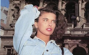 为艺术献身的女星—安歌丽卡·贝拉