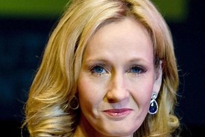 JK Rowling impressed by man playing Harry Potter theme on washing machine