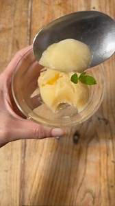97K views · 268 reactions | La recette du sorbet aux pépins de melon sans sorbetière ! C’est vraiment délicieux ! Les ingrédients : • 30 cl d’eau • 3 c à s de sucre • 1/2 citron • Pépins et fibres de 2 melons • 1 c à s de miel | Cuisine de Mémé Moniq | Facebook