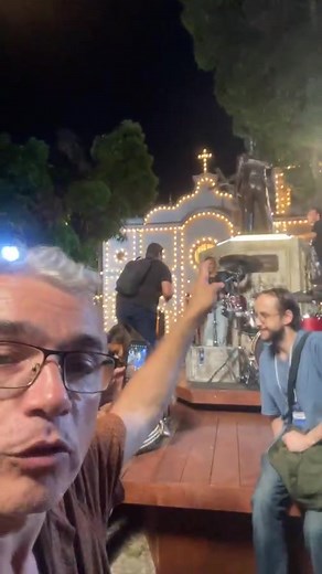 1K views | Emocionado na cidade cenográfica de ‘Roque Santeiro’ (1985). A pracinha de Asa Branca foi reproduzida para a gravação de um clipe do Roupa Nova cantando ‘Dona’. Que demais! | Mais Novela | Facebook