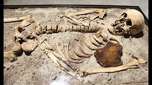 Mystery of Giant Human Skeleton | Skull Lovers