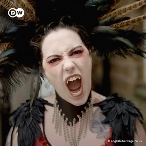 🦇 Vampires are real! Every year, thousands of them gather at the Whitby Goth Weekend. Bram Stroker was inspired by real events In the English port city of Whitby when writing his classic horror story, Dracula. | DW Travel