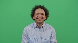 Contagious Laughter Adult Male Type Laughing: video de stock (totalmente libre de regalías) 1038891209 | Shutterstock