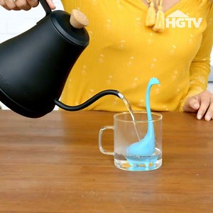 106K views · 288 reactions | For the person on your list in a serious, committed relationship with tea, you can't go wrong with one of these nifty gifts. ☕️ 17 Perfect Gift Ideas for Tea Lovers>>https://hg.tv/2I40Hsk  #shopping #HowtoHoliday #gifts | HGTV | Facebook