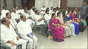 14K views · 786 reactions | వైయస్సార్ కాంగ్రెస్ పార్టీ ఎమ్మెల్సీలతో తన క్యాంపు కార్యాలయంలో సమావేశమైన వైయస్సార్ కాంగ్రెస్ పార్టీ అధ్యక్షుడు శ్రీ వైయస్.జగన్ | YS Bharathi Reddy FC | Facebook