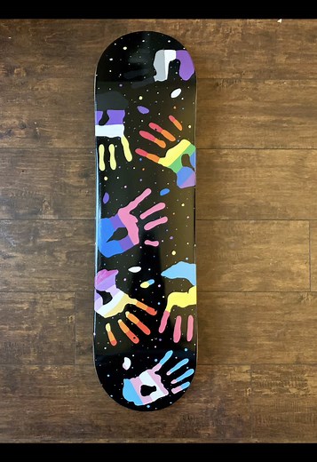 Drawing Bisexual & Lesbian Pride Flags with Spray Paint