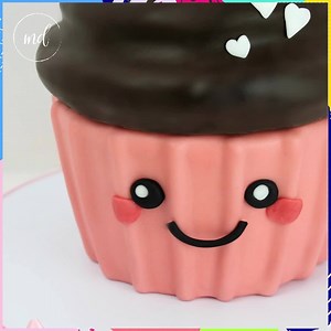 1.4M views · 2.7K reactions | Giant Kawaii Cupcake Tutorial By Renee Conner Cake Design | MetDaan Cakes | Facebook